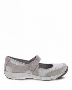 Shoes Women's Dansko Hennie - Stone- Regular (B)