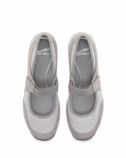 Shoes Women's Dansko Hennie - Stone- Regular (B) 6 Shoes Women's Dansko Hennie - Stone- Regular (B)