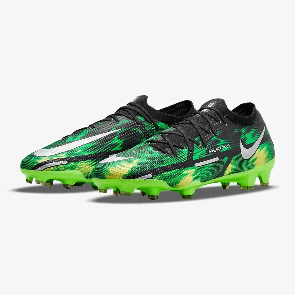 Nike Soccer Unisex Phantom GT2 Pro SW FG - Black/MTLC Platinum Green-Regular (D) 2 Nike Soccer Unisex Phantom GT2 Pro SW FG - Black/MTLC Platinum Green-Regular (D)