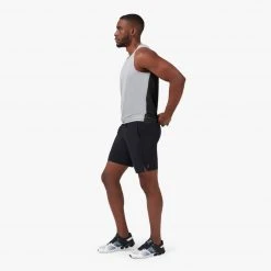 On Running Men's Hybrid Shorts - Black 8 On Running Men's Hybrid Shorts - Black