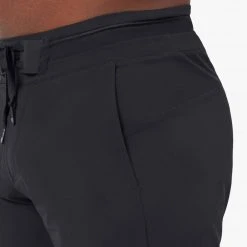 On Running Men's Hybrid Shorts - Black 10 On Running Men's Hybrid Shorts - Black