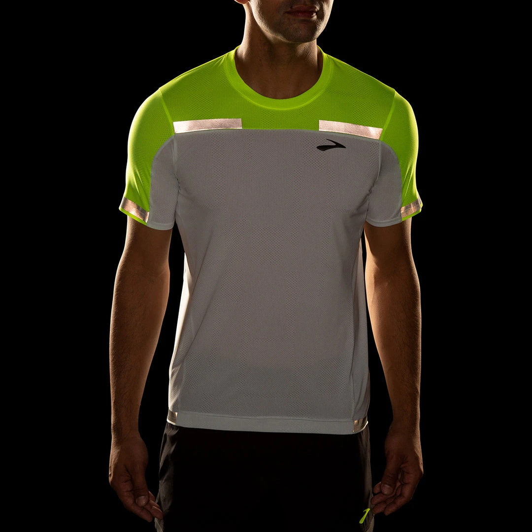 Brooks Men's Carbonite Short Sleeve Top - Icy Grey/Nightlife Jacquard 2 Brooks Men's Carbonite Short Sleeve Top - Icy Grey/Nightlife Jacquard