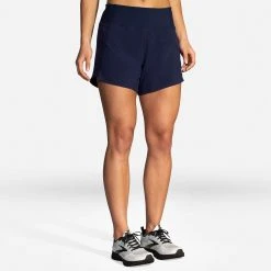 Brooks Women's Chaser 5" Short - Navy Bottoms
