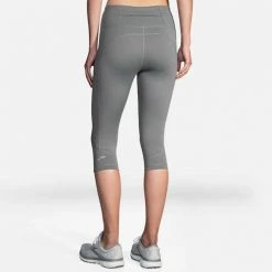 Brooks Women's Method 1/2 Crop Tight - Steel Bottoms 9 Brooks Women's Method 1/2 Crop Tight - Steel Bottoms