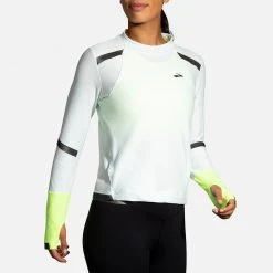 Brooks Women's Carbonite Long Sleeve Top - Icy Grey/Nightlife Tops 11 Brooks Women's Carbonite Long Sleeve Top - Icy Grey/Nightlife Tops