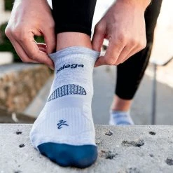 Balega Unisex Hidden Dry Socks - White