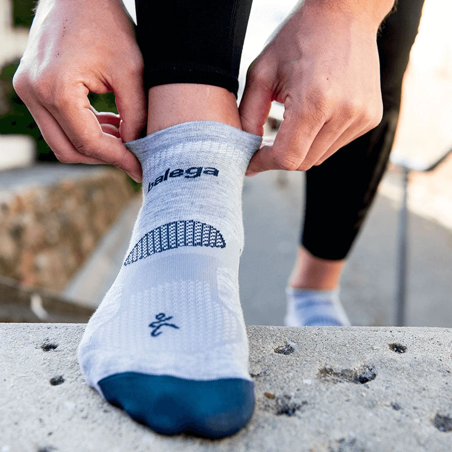 Balega Unisex Hidden Dry Socks - White 2 Balega Unisex Hidden Dry Socks - White