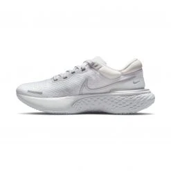Nike Women's ZoomX Invincible Run Flyknit Running Shoe - White/Metallic Silver/Pure Platinum - Regular (B)