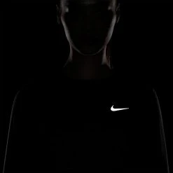 Women's Nike Element Crew - Black/Reflective Silver Tops