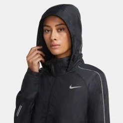 Women's Nike Shield Warm Jacket - Black/Black/Reflective Silver Jackets & Vests 22 Women's Nike Shield Warm Jacket - Black/Black/Reflective Silver Jackets & Vests