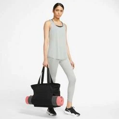 Yoga & Studio Nike One Luxe Bag - Black/Black 13 Yoga & Studio Nike One Luxe Bag - Black/Black