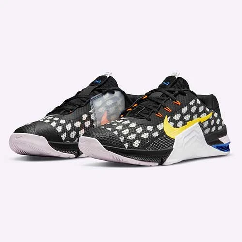 Men's Nike Metcon 7 Cross Training Shoe- Black/Yellow Strike/White- Regular (D) 3 Men's Nike Metcon 7 Cross Training Shoe- Black/Yellow Strike/White- Regular (D)