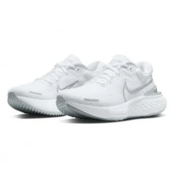 Nike Women's ZoomX Invincible Run Flyknit 2 Running Shoe - White/Metallic Silver/Pure Platinum- Regular (B)