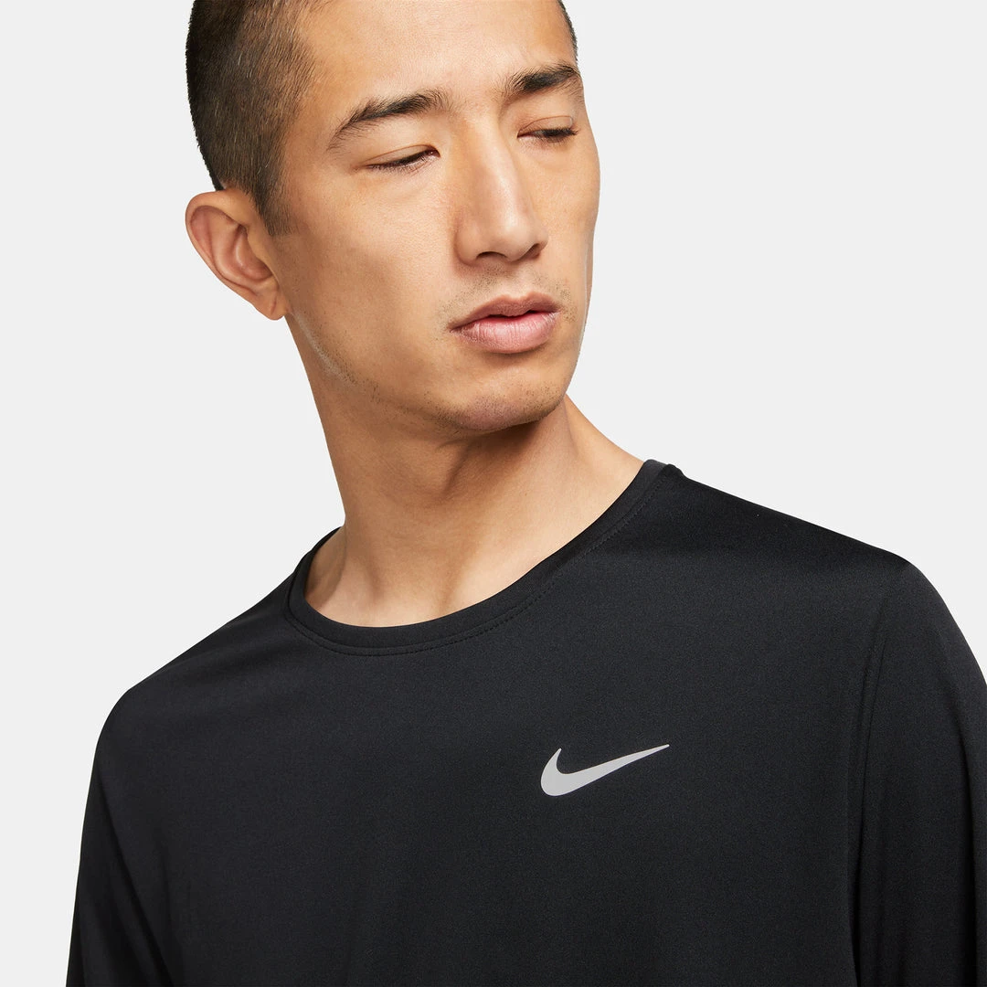Apparel Men's Nike Dri-FIT Miler Long Sleeve Running Top - Black/Reflective Silver 3 Apparel Men's Nike Dri-FIT Miler Long Sleeve Running Top - Black/Reflective Silver