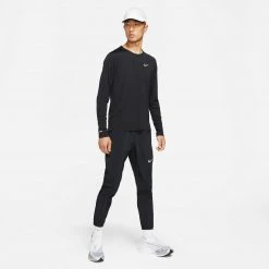 Apparel Men's Nike Dri-FIT Miler Long Sleeve Running Top - Black/Reflective Silver 10 Apparel Men's Nike Dri-FIT Miler Long Sleeve Running Top - Black/Reflective Silver
