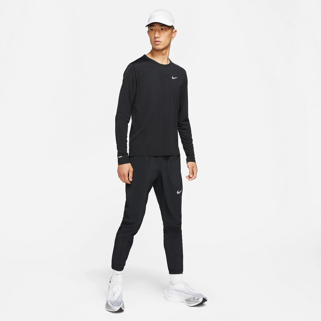 Apparel Men's Nike Dri-FIT Miler Long Sleeve Running Top - Black/Reflective Silver 4 Apparel Men's Nike Dri-FIT Miler Long Sleeve Running Top - Black/Reflective Silver
