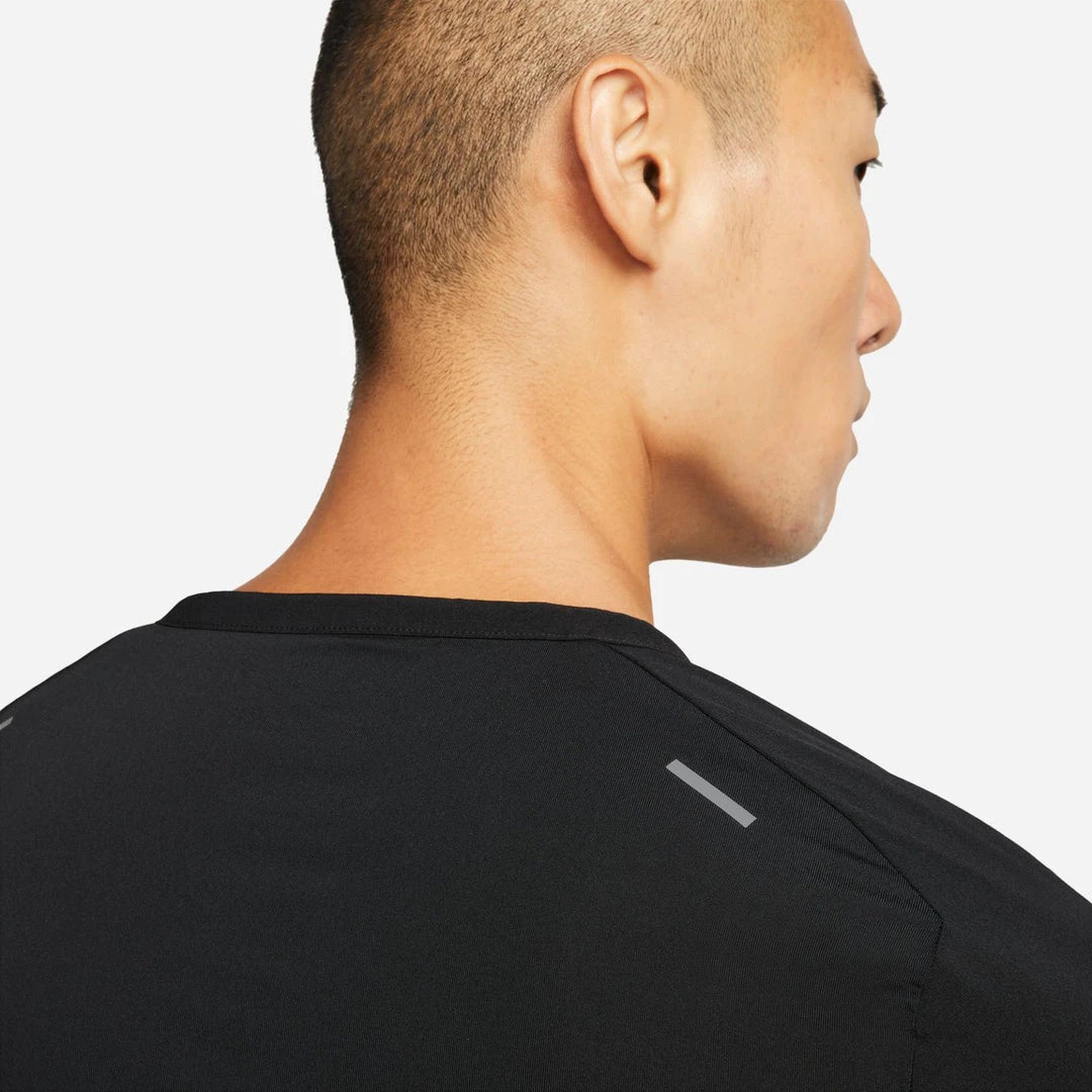 Men's Nike Dri-FIT Rise 365 Long-Sleeve Running Top - Black/Reflective Silver Apparel 4 Men's Nike Dri-FIT Rise 365 Long-Sleeve Running Top - Black/Reflective Silver Apparel