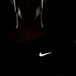 Men's Nike Dri-FIT Rise 365 Long-Sleeve Running Top - Black/Reflective Silver Apparel 16 Men's Nike Dri-FIT Rise 365 Long-Sleeve Running Top - Black/Reflective Silver Apparel