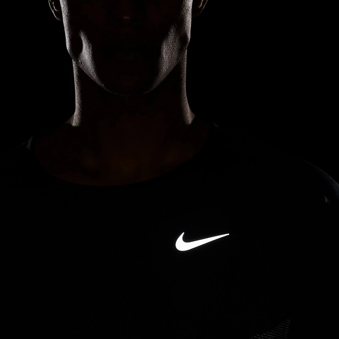 Men's Nike Dri-FIT Rise 365 Long-Sleeve Running Top - Black/Reflective Silver Apparel 8 Men's Nike Dri-FIT Rise 365 Long-Sleeve Running Top - Black/Reflective Silver Apparel