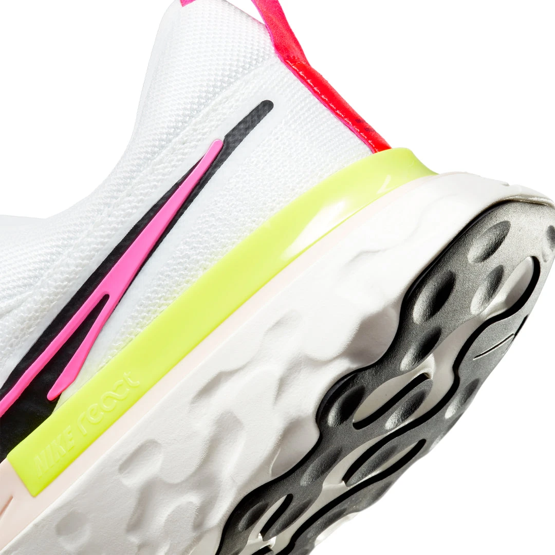 Nike Men's React Infinity Run FlyKnit 2 - White/Black/Sail/Pink Blast - Regular (D) 7 Nike Men's React Infinity Run FlyKnit 2 - White/Black/Sail/Pink Blast - Regular (D)