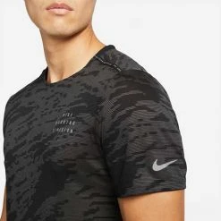 Men's Nike Dri-FIT Run Division Rise 365 Short Sleeve Running Top - Dk Smoke Apparel 7 Men's Nike Dri-FIT Run Division Rise 365 Short Sleeve Running Top - Dk Smoke Apparel
