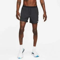 Apparel Men's Nike Dri-FIT Stride 5in Short - Black