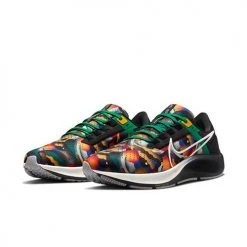 Nike Men's Air Zoom Pegasus 38 A.I.R. Jordan Moss Running Shoe -Multi Color/Phantom Black/Malachite - Regular (D) 18 Nike Men's Air Zoom Pegasus 38 A.I.R. Jordan Moss Running Shoe -Multi Color/Phantom Black/Malachite - Regular (D)