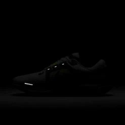 Nike Air Zoom Vomero 16 - Cool Grey/Black- Regular (D) Shoes