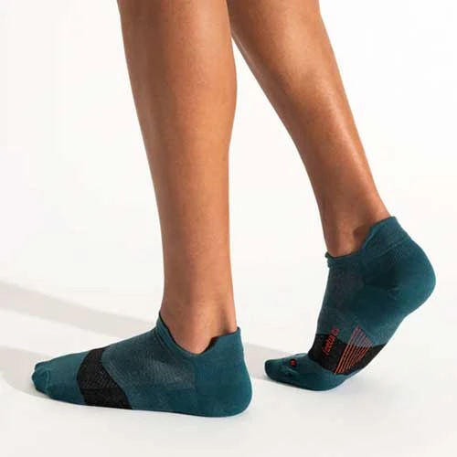Feetures Unisex Merino 10 Ultra Light No Show Tab - Deep Ocean 2 Feetures Unisex Merino 10 Ultra Light No Show Tab - Deep Ocean