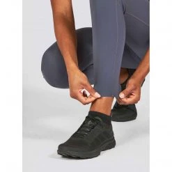 Janji Bottoms Women's 7/8 Groundwork Tight 2.0 - Obsidian 13 Janji Bottoms Women's 7/8 Groundwork Tight 2.0 - Obsidian