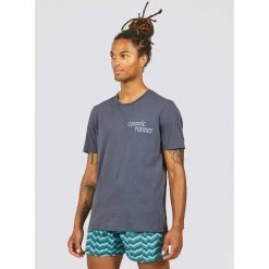 Janji Tops Men's Runterra Bio GFX Tee - Cosmic Runner Obsidian 11 Janji Tops Men's Runterra Bio GFX Tee - Cosmic Runner Obsidian