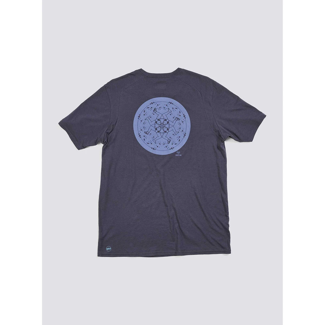 Janji Tops Men's Runterra Bio GFX Tee - Cosmic Runner Obsidian 2 Janji Tops Men's Runterra Bio GFX Tee - Cosmic Runner Obsidian