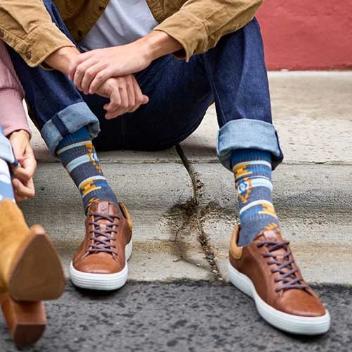 Feetures Socks Unisex Sedona Cushion Crew Sock - Blue/Gray 3 Feetures Socks Unisex Sedona Cushion Crew Sock - Blue/Gray