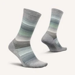 Feetures Women's Cascade Ultra Light Crew - Misty Sea Accessories