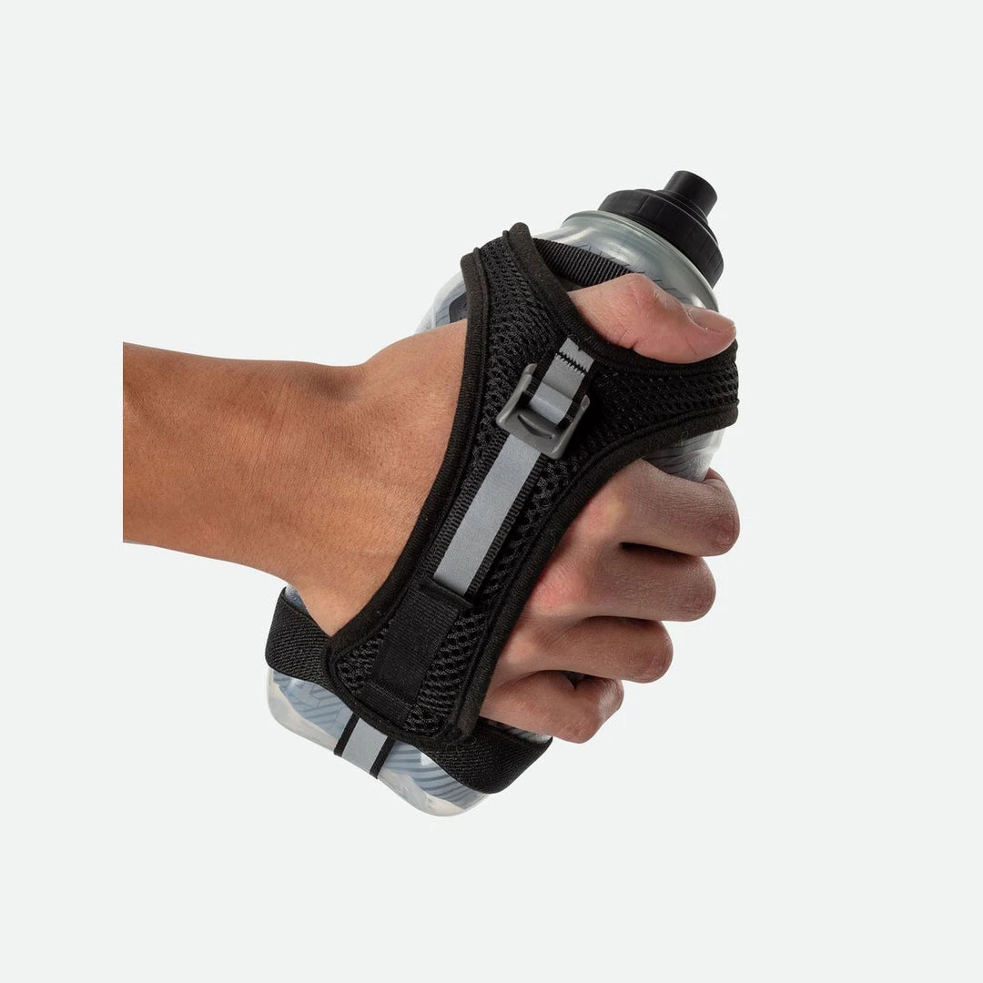 Nathan Unisex SpeedDraw Plus Insulated Flask - Black/Metallic Gold 4 Nathan Unisex SpeedDraw Plus Insulated Flask - Black/Metallic Gold