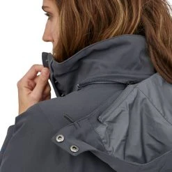 Patagonia Women's Tres 3-in-1 Parka - Smolder Blue Sustainability 11 Patagonia Women's Tres 3-in-1 Parka - Smolder Blue Sustainability