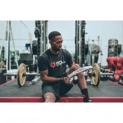 ROLL Recovery R8 Deep Tissue Massage Roller - Carbon Black Run 16 ROLL Recovery R8 Deep Tissue Massage Roller - Carbon Black Run