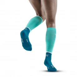 CEP Women's The Run Compression Socks 4.0 - Ocean/Petrol 9 CEP Women's The Run Compression Socks 4.0 - Ocean/Petrol