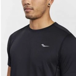 Saucony Men's Stopwatch Short Sleeve - Black 6 Saucony Men's Stopwatch Short Sleeve - Black