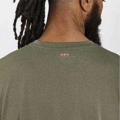 Saucony Men's Stopwatch Long Sleeve - Rockface 8 Saucony Men's Stopwatch Long Sleeve - Rockface