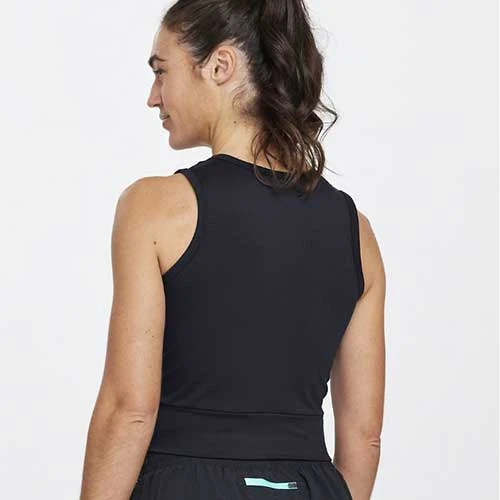 Saucony Women's Dash Crop Top - Black 2 Saucony Women's Dash Crop Top - Black