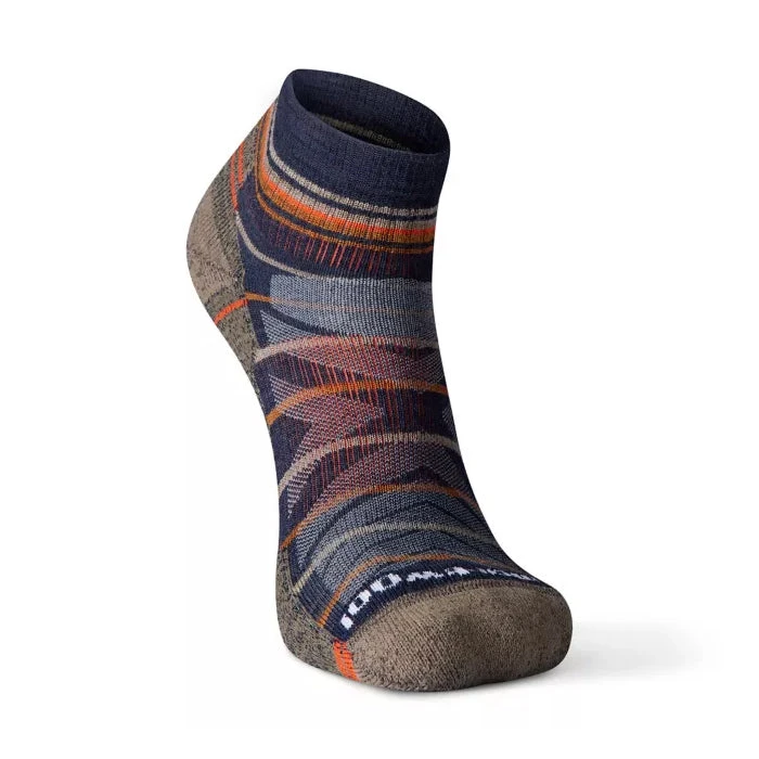 Smartwool Men's Hike Light Cushion Pattern Ankle Socks - Deep Navy 2 Smartwool Men's Hike Light Cushion Pattern Ankle Socks - Deep Navy