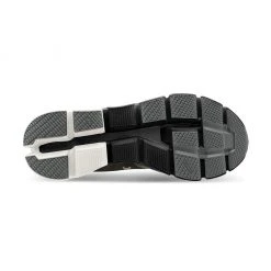 On Running Men's Cloudflyer Running Shoe - Black/White - Regular (D)