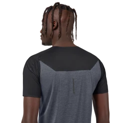 On Running Men's Performance-T - Black/Dark 11 On Running Men's Performance-T - Black/Dark