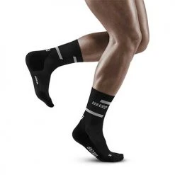CEP Men's The Run Compression Mid Cut Socks 4.0 - Black 8 CEP Men's The Run Compression Mid Cut Socks 4.0 - Black