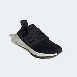 Adidas Shoes Women's ULTRABOOST 22 - Core Black/Core Black/Ftwr White - Regular (B) 10 Adidas Shoes Women's ULTRABOOST 22 - Core Black/Core Black/Ftwr White - Regular (B)