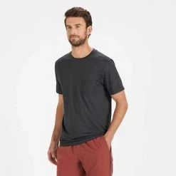 Vuori Men's Tradewind Performance Tee - Black Heather