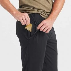 Vuori Bottoms Men's Fleet Pant - Black 11 Vuori Bottoms Men's Fleet Pant - Black