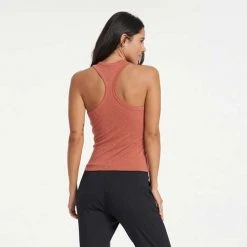 Vuori Women's Sunrise High Neck Tank - Cinnamon Tops