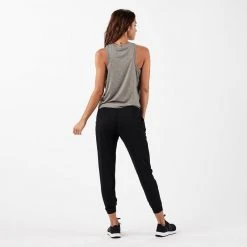 Vuori Women's Energy Top - Heather Grey Tops 7 Vuori Women's Energy Top - Heather Grey Tops